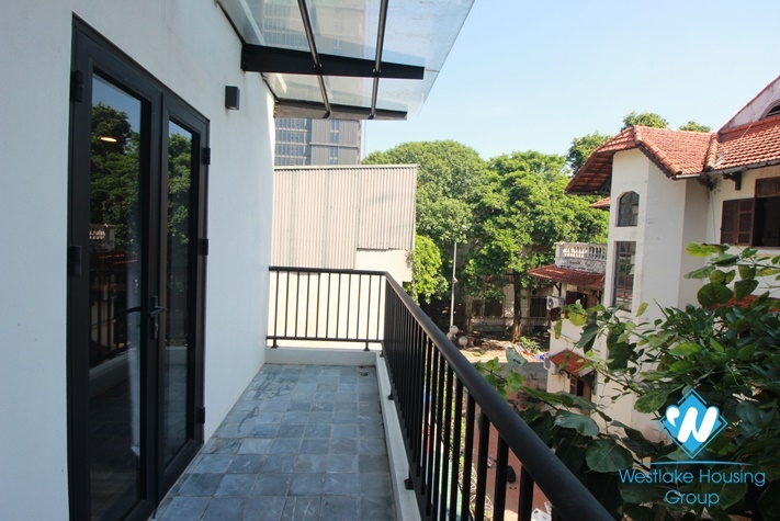 Beautifull house with 3 bedrooms for rent in Dang Thai Mai, Tay Ho District 